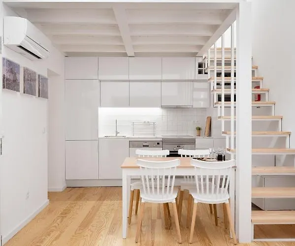 Classic Terrace Appartamento Oporto